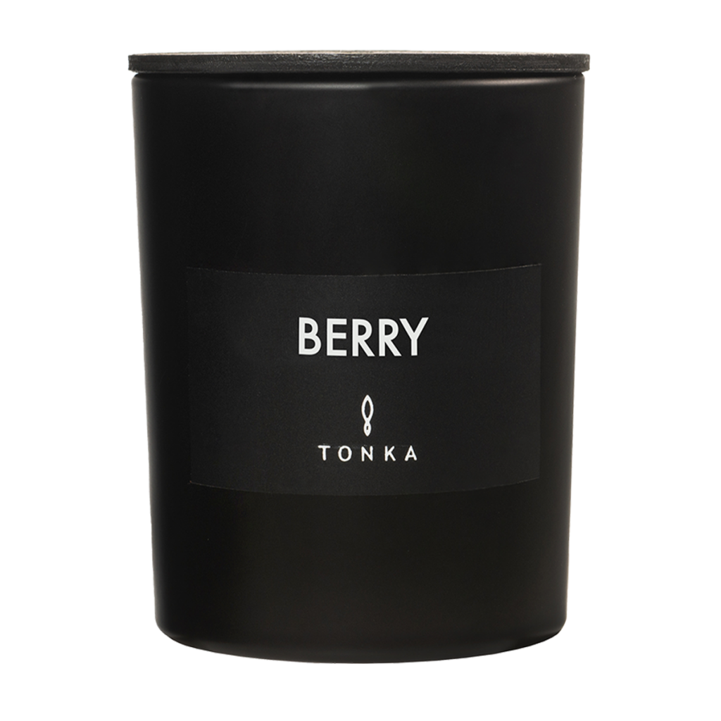 Ароматическая свеча BERRY ягоды 250 мл купить в интернет-магазине Tonka  Perfumes